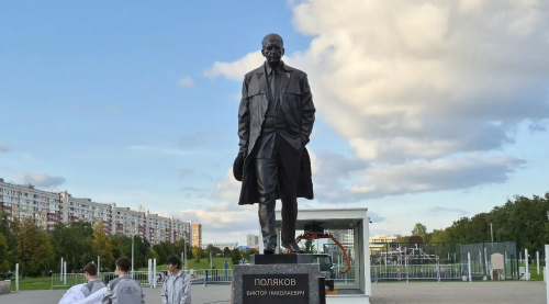 В Тольятти открыли памятник первому директору АвтоВАЗа